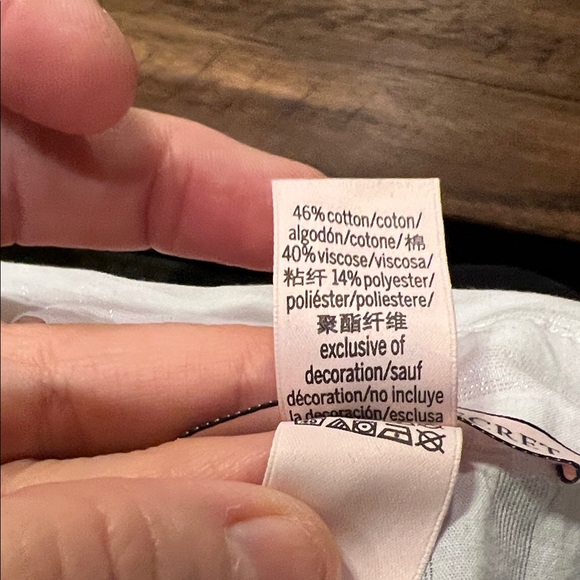 Victoria's Secret White Swim Coverup - Picture 10 of 13